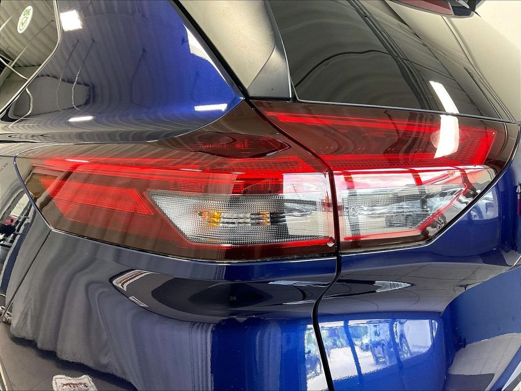 Used 2025 Blue Nissan SV image 34