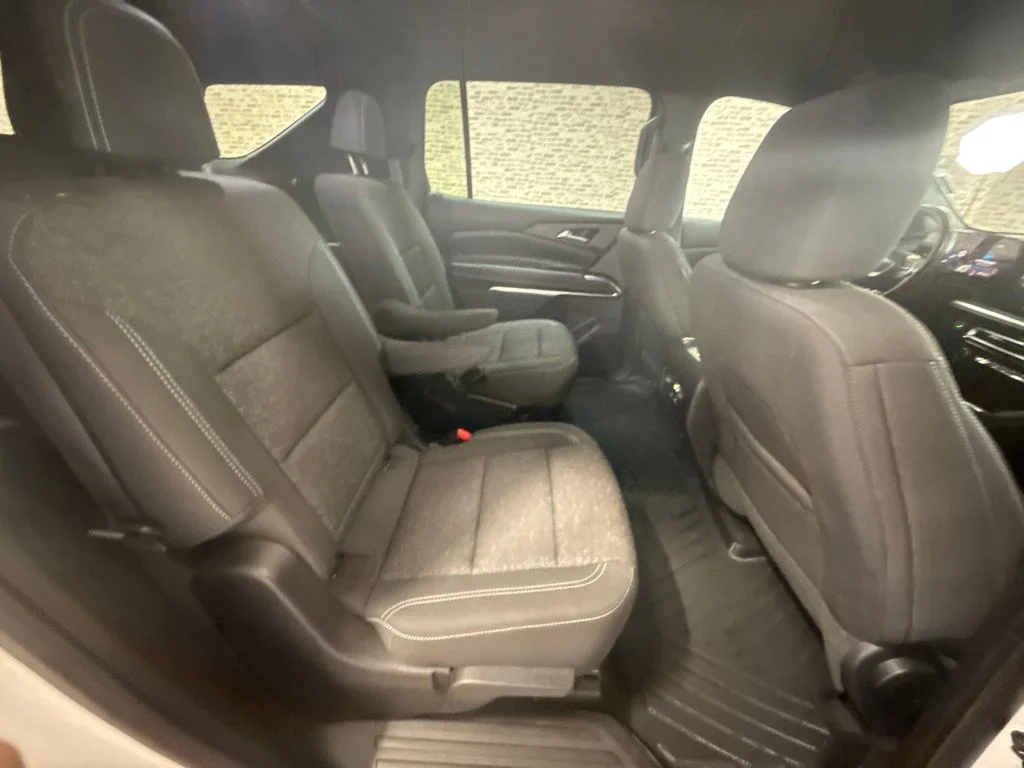 Used 2024 Summit White Chevrolet LT image 12
