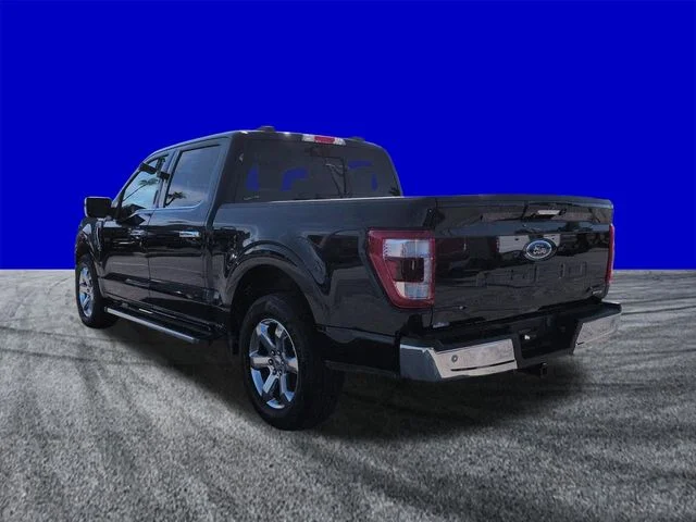 Certified Used 2023 Blue Metallic Ford Lariat image 6