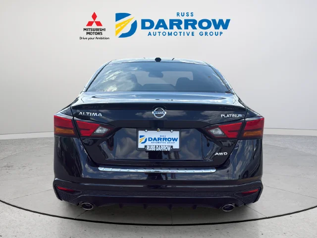 Used 2021 Black Nissan 2.5 Platinum image 4