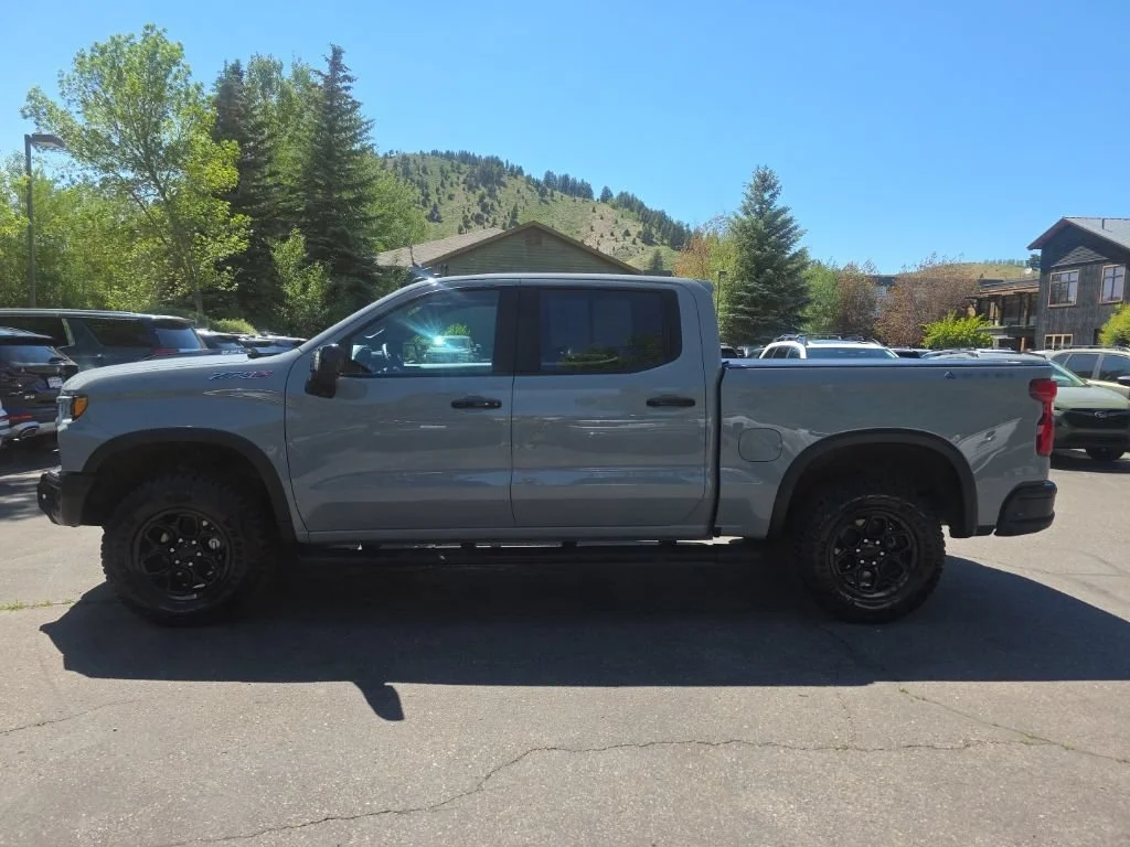 Certified Used 2024 Slate Gray Metallic Chevrolet ZR2 image 8