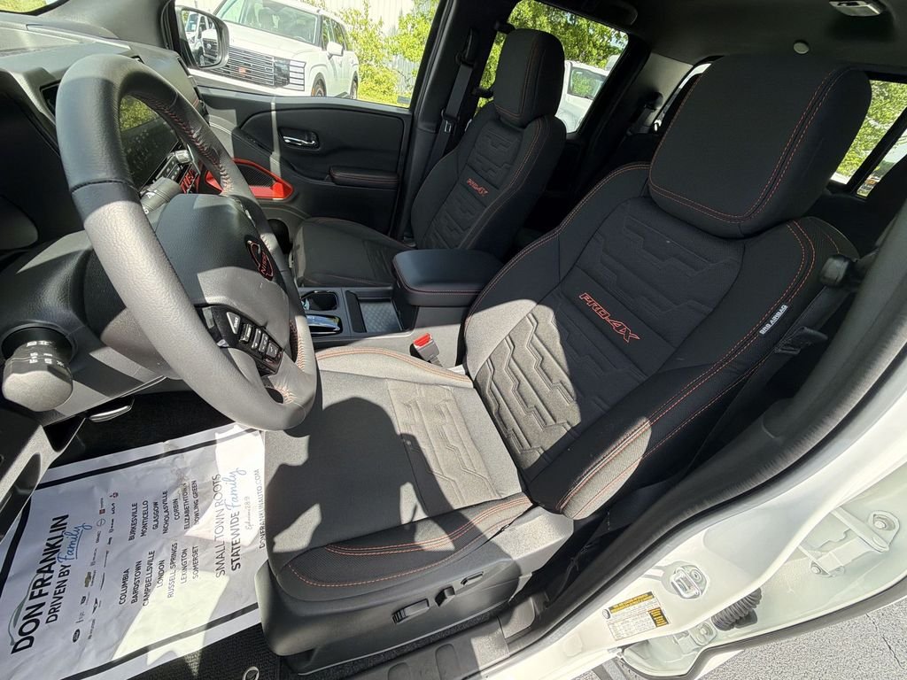 Used 2025 White Nissan PRO-4X image 17