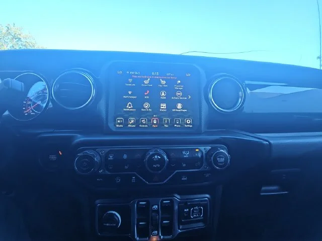 Used 2022 Beige Jeep Unlimited Sahara Altitude image 19