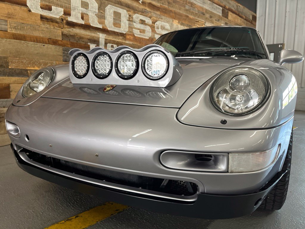 Used 1995  Porsche Carrera 4 image 8