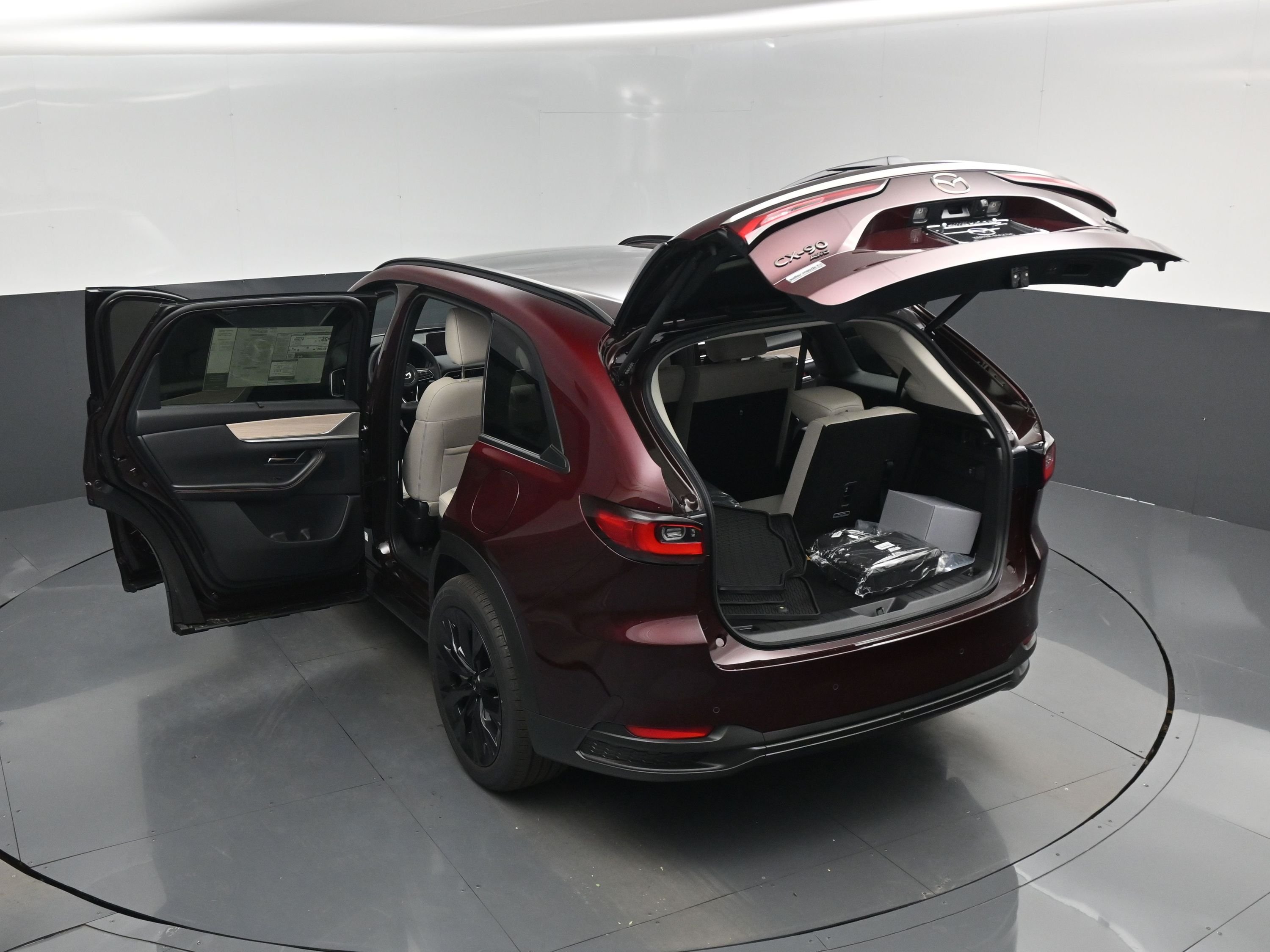 2026 Mazda CX-90 Premium Package - Photo 29