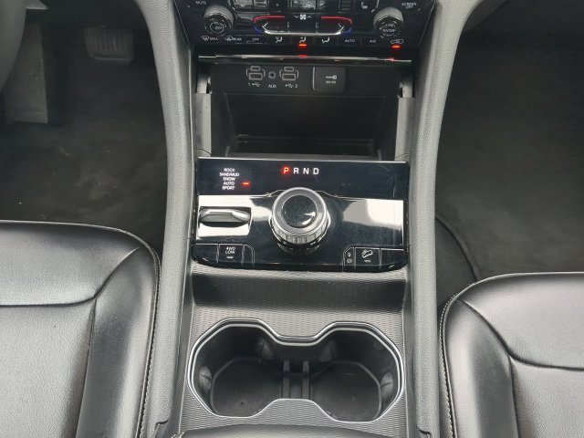 Used 2024 White Jeep 4xe image 22