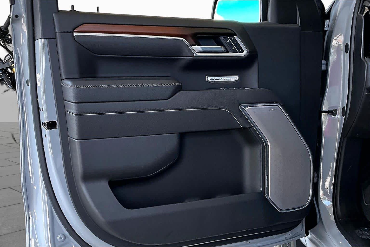 Used 2025 Thunderstorm Gray GMC Denali image 22