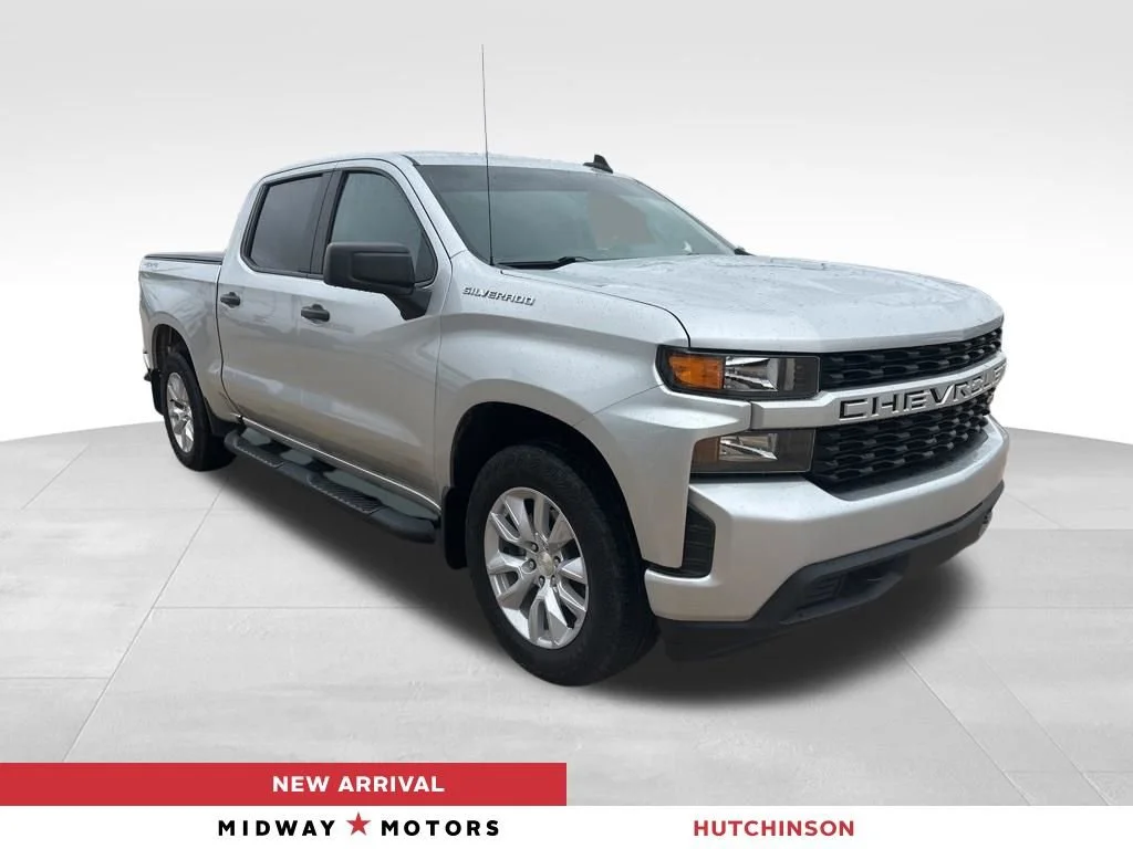 2022 Chevrolet Silverado 1500 Custom 4X4 Crew Cab Short Box's photo