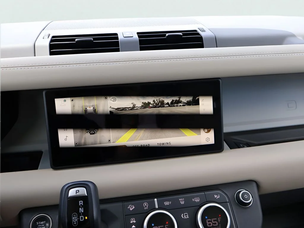 Used 2024 Fuji White Land Rover  image 23