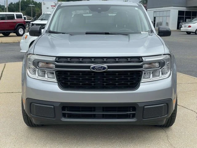Used 2024 Silver Ford XLT image 6