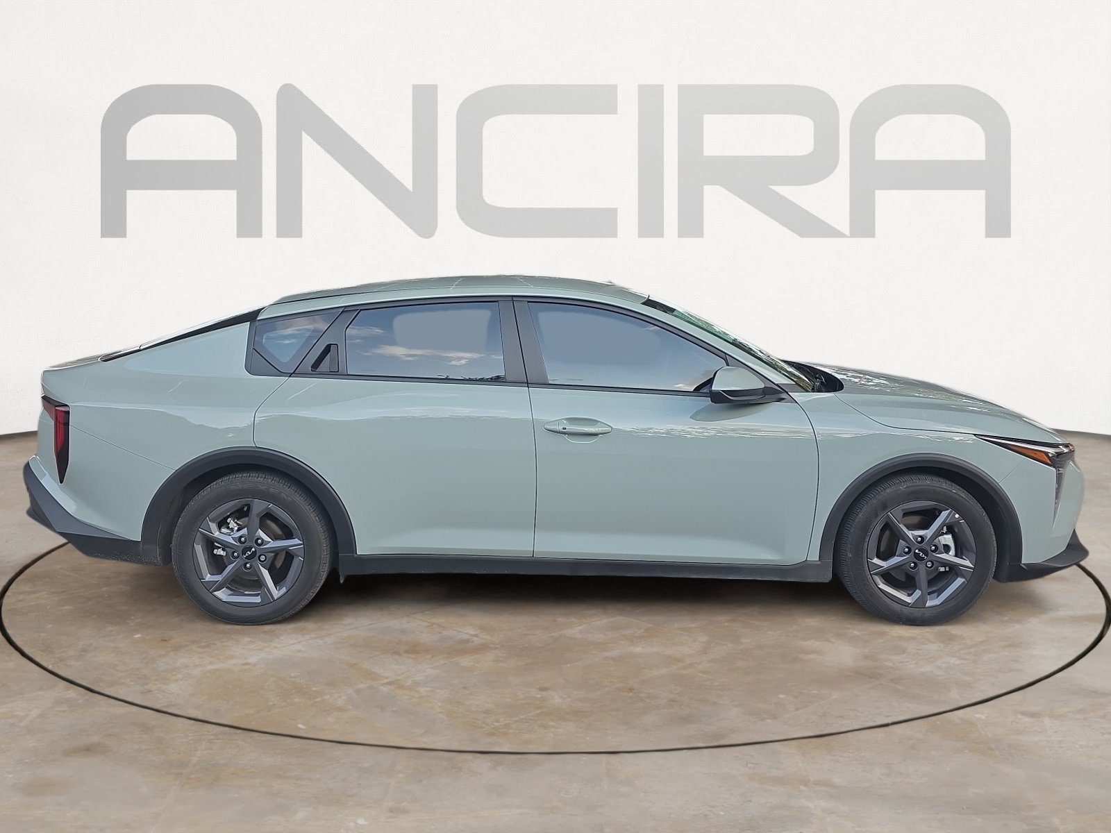 Certified Used 2025 Morning Haze Kia LXS image 9
