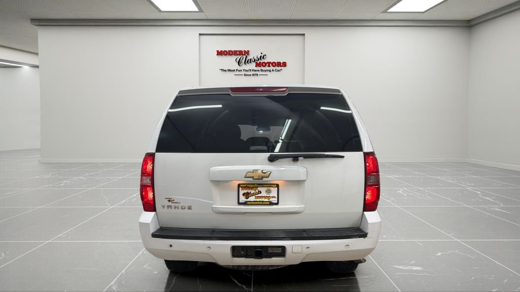 Used 2007 White Chevrolet LT image 4