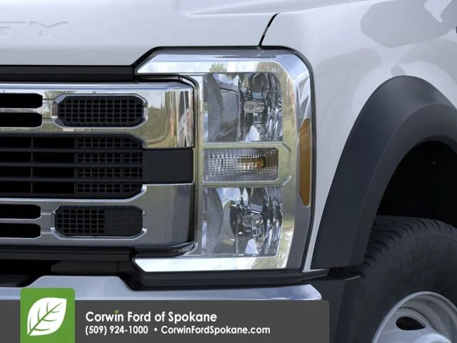 2025 Ford F-600 Super Duty Chassis Cab XL - Photo 18