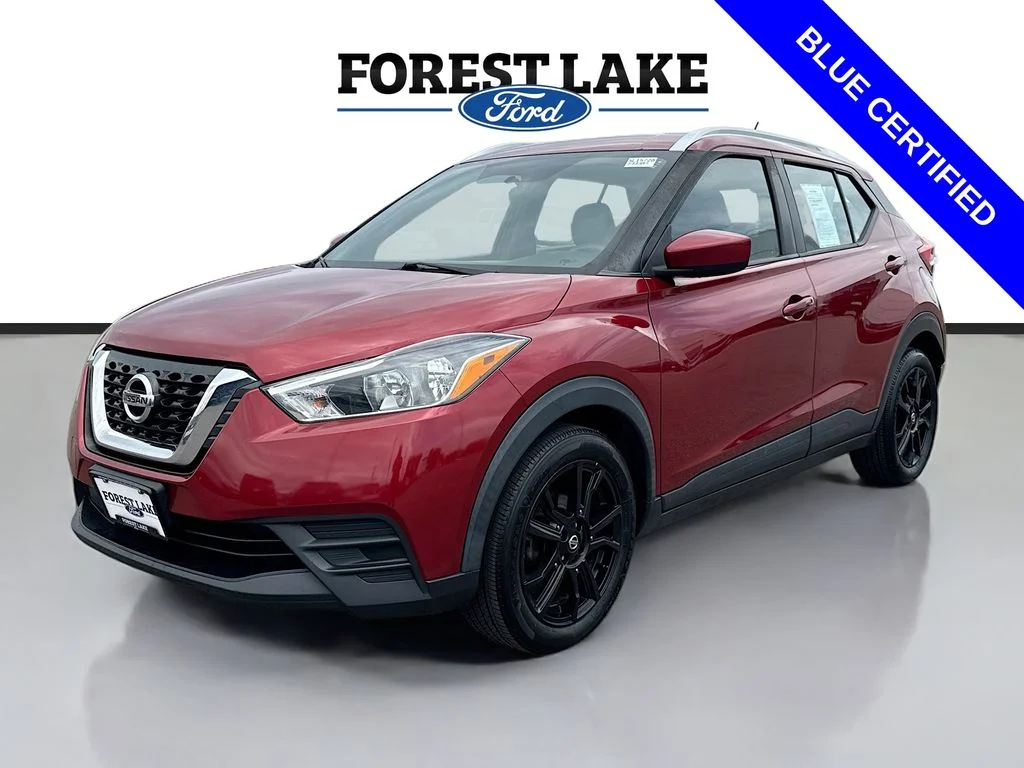 Certified Used 2019 Cayenne Red Nissan SV image 3