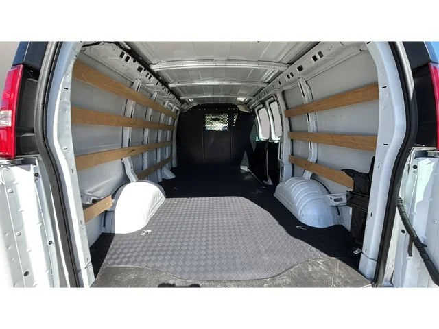 Used 2024 Summit White GMC Work Van image 32