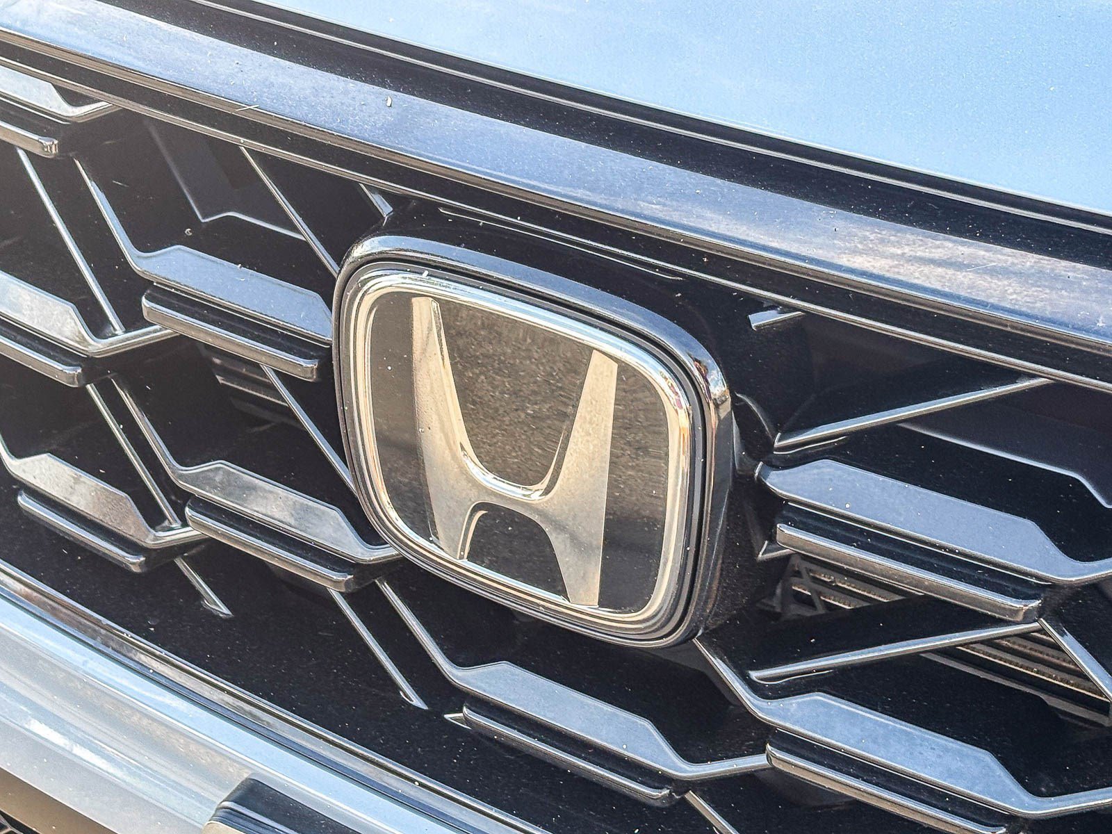 Used 2024 Urban Gray Pearl Honda Sport-L image 9