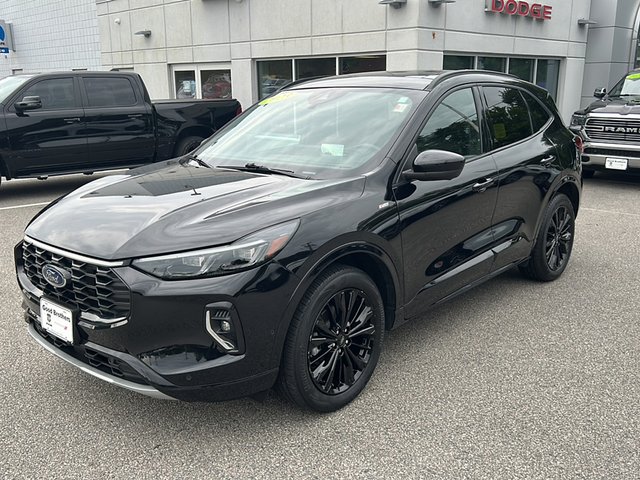 2023 Ford Escape ST-Line Elite