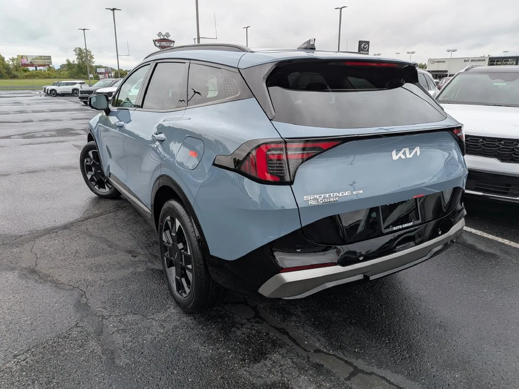 New 2027 Heritage Blue Kia SX-Prestige image 32