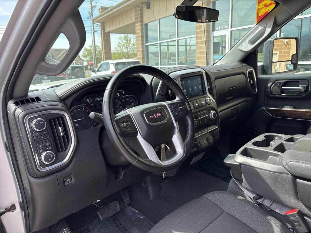 Used 2023 Silver GMC SLE image 9