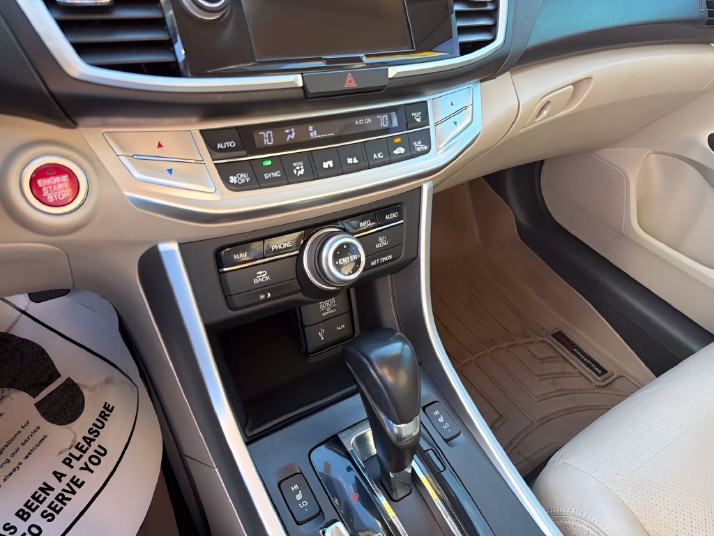 Used 2014  Honda EX-L image 24