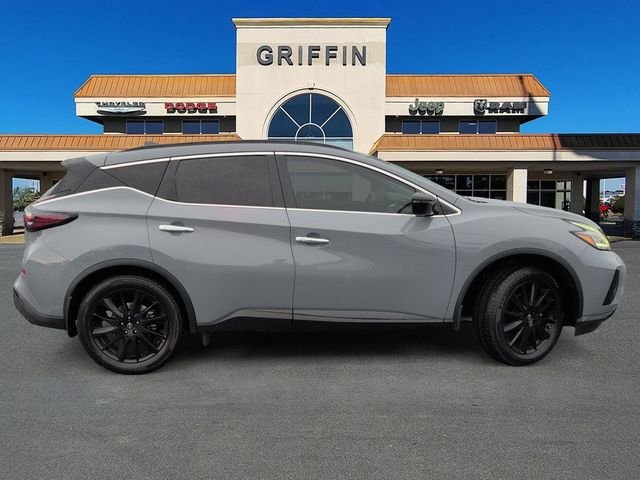Used 2024 Gray Nissan SV image 3