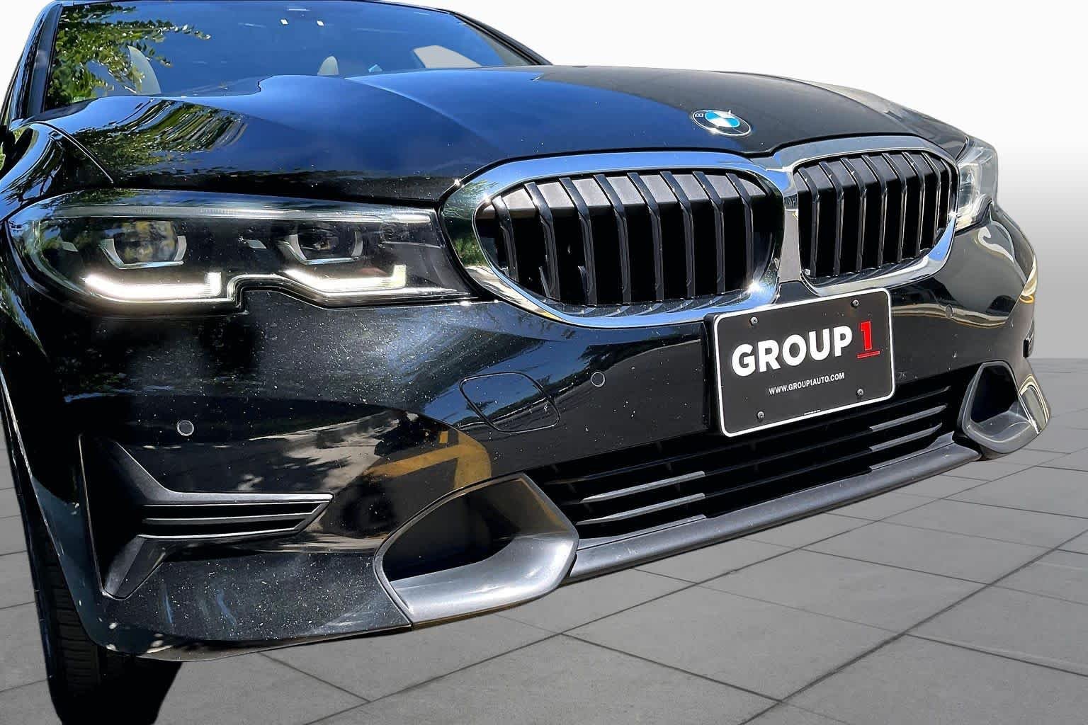 Used 2021 Jet Black BMW 330i xDrive image 31