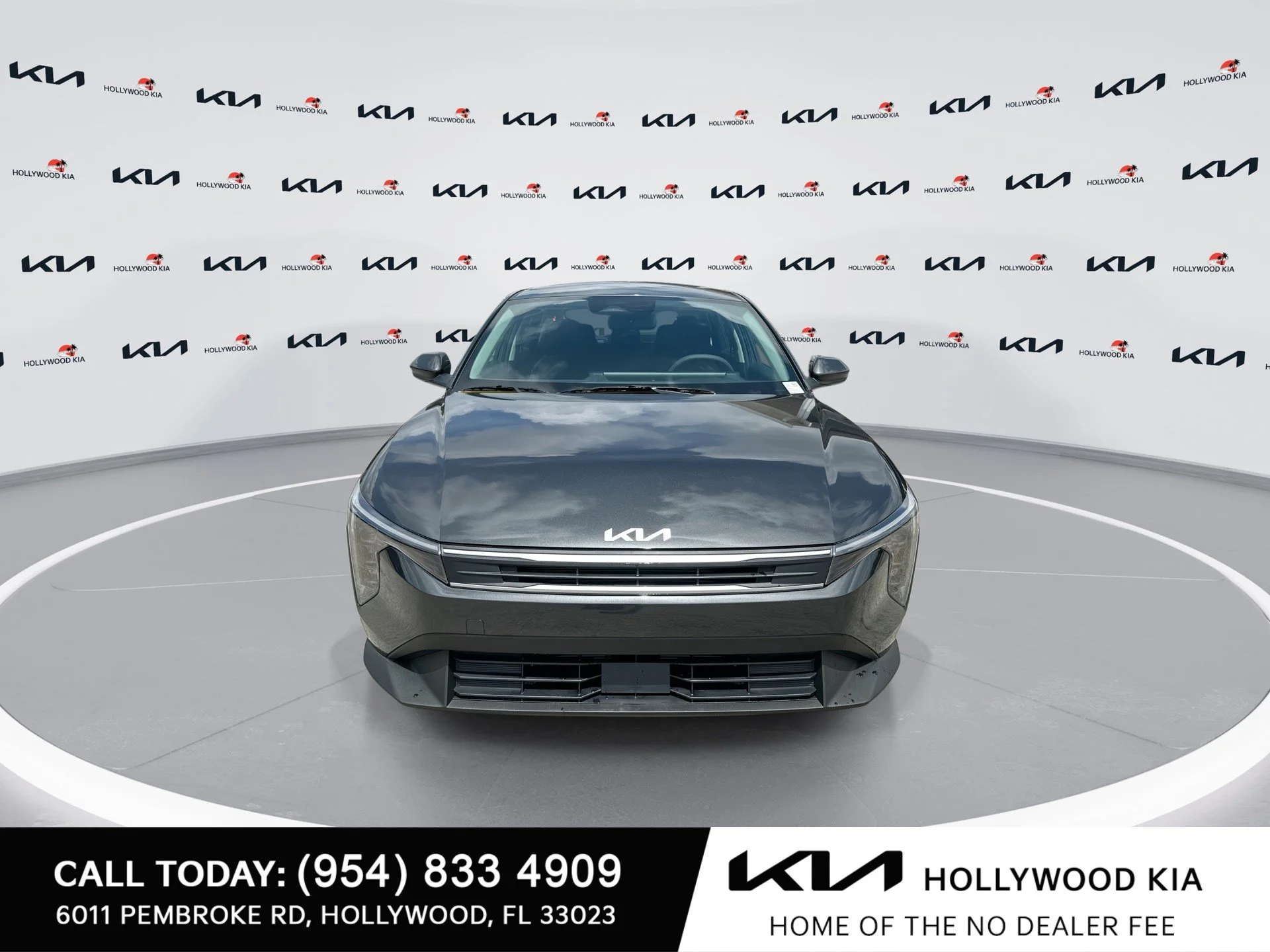 New 2026 Interstellar Gray Kia LX image 3