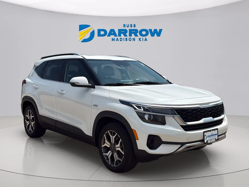 Used 2022 Snow White Pearl Kia EX image 7