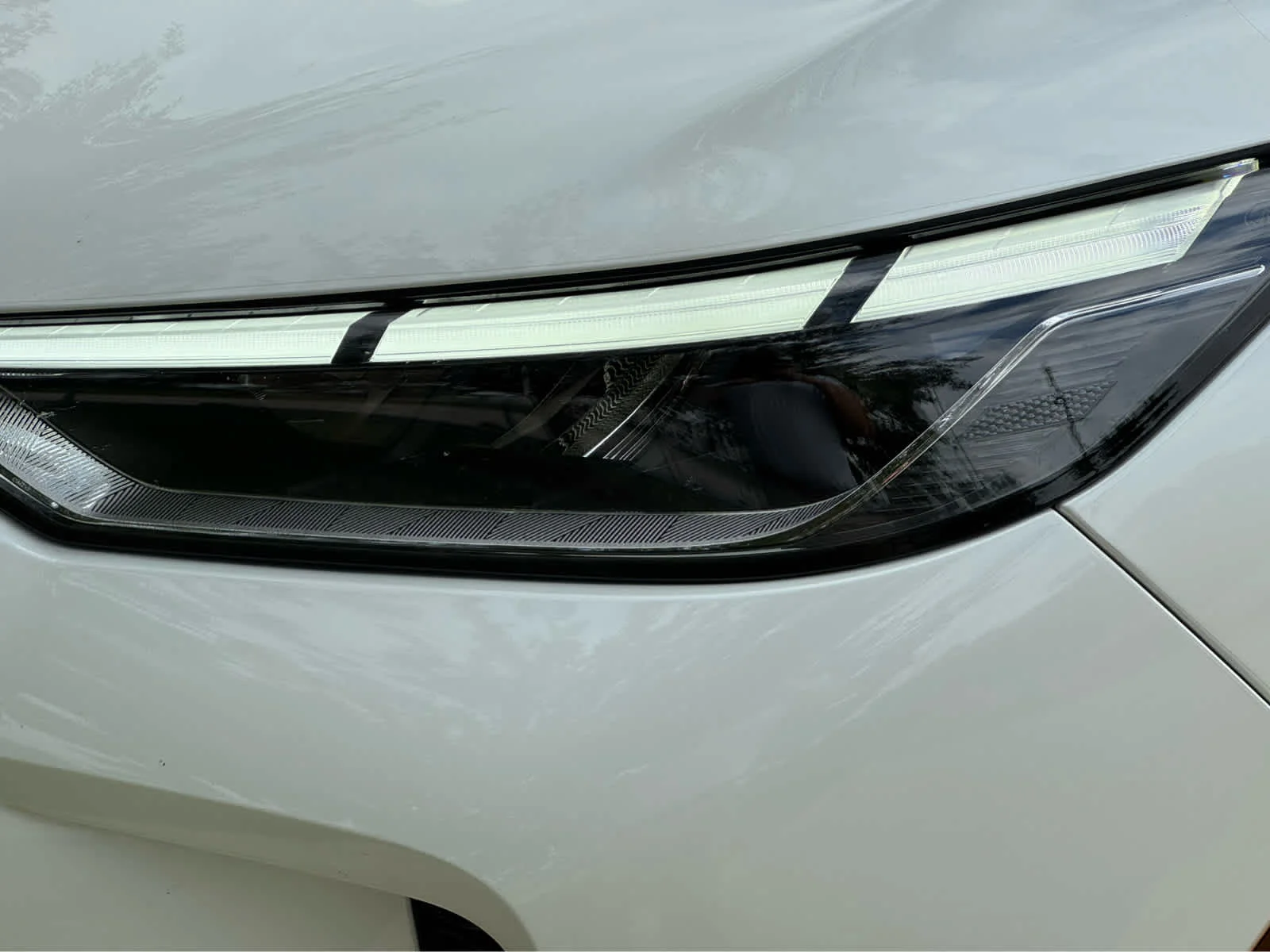 Certified Used 2023 Majestic White INFINITI SENSORY image 9