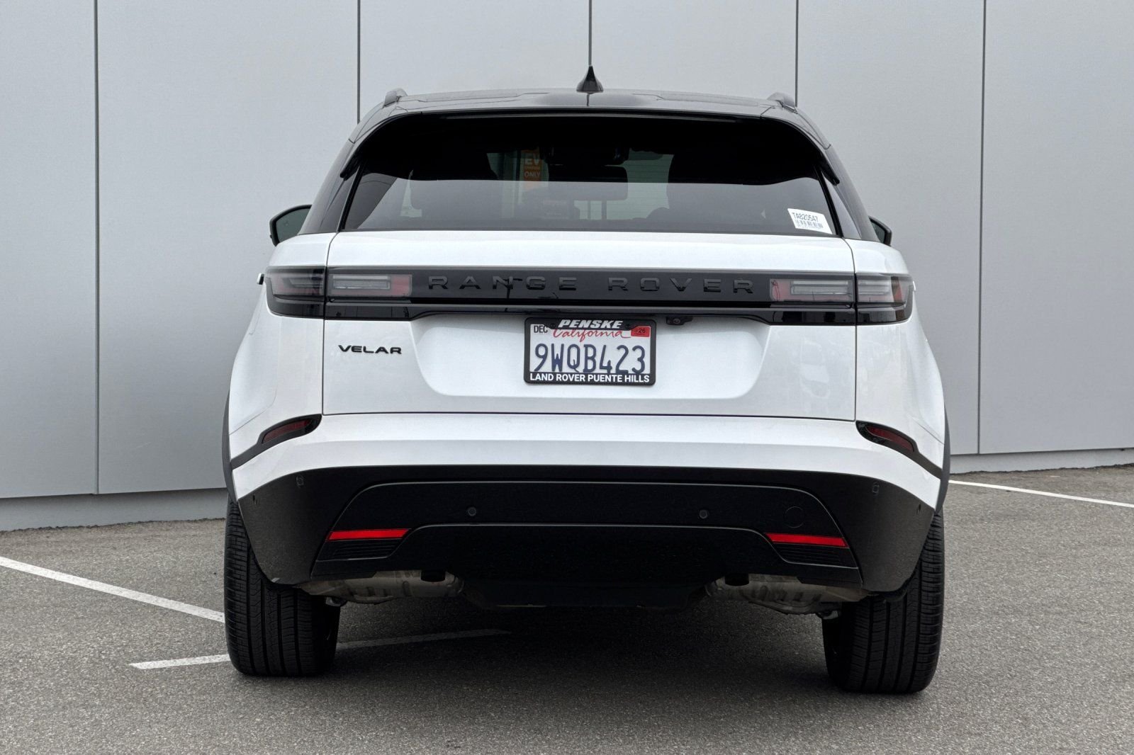 Certified Used 2026 White Land Rover Dynamic SE image 4