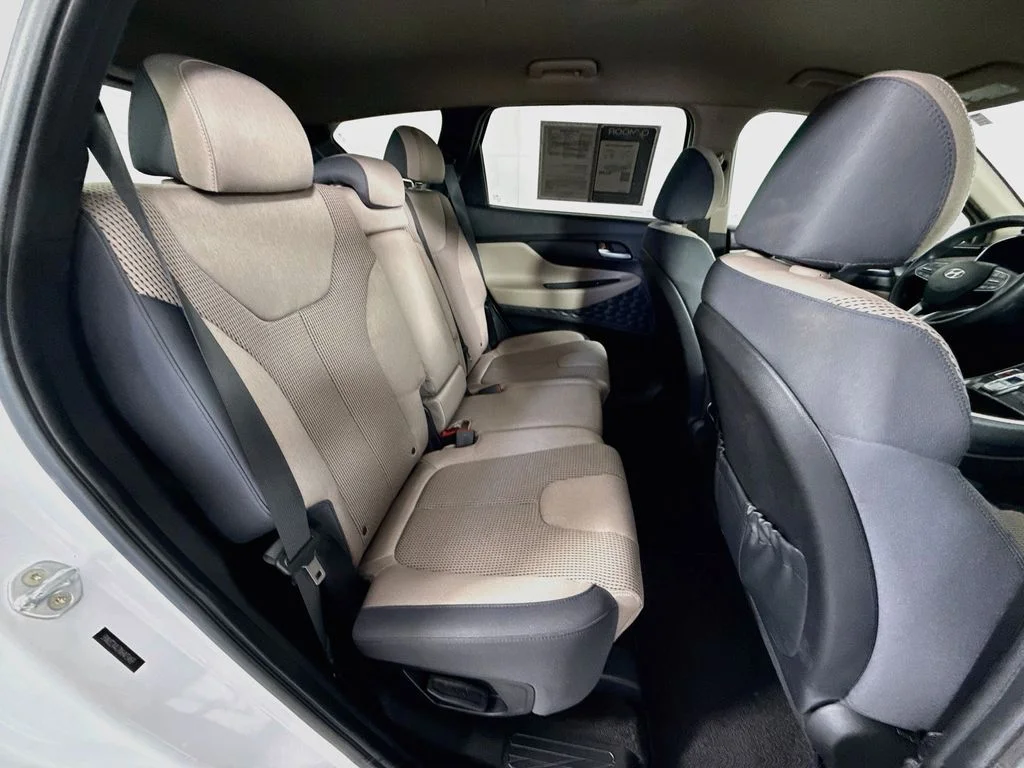 Used 2022 Quartz White Hyundai SEL image 4