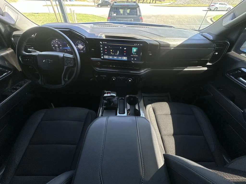 Used 2025 Blue Chevrolet RST image 21