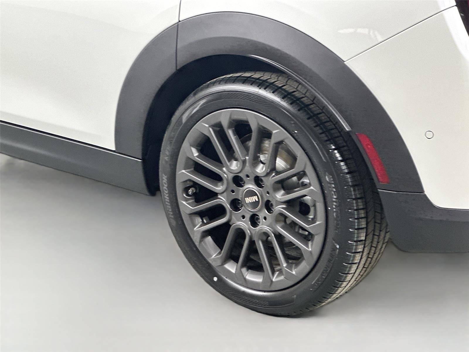 2025 MINI Hardtop 4 Door S - Photo 25