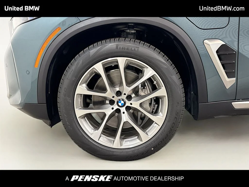 New 2026 Blue Ridge Mountain Metallic BMW xDrive50e image 2