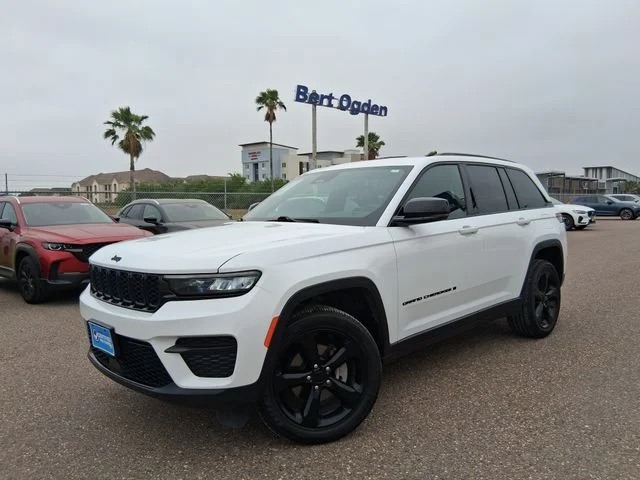 2024 Jeep Grand Cherokee Altitude 4x4's photo