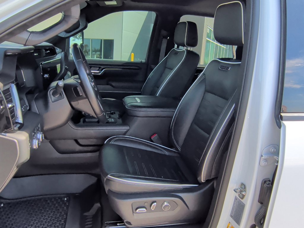 Used 2024 Summit White GMC AT4X image 13