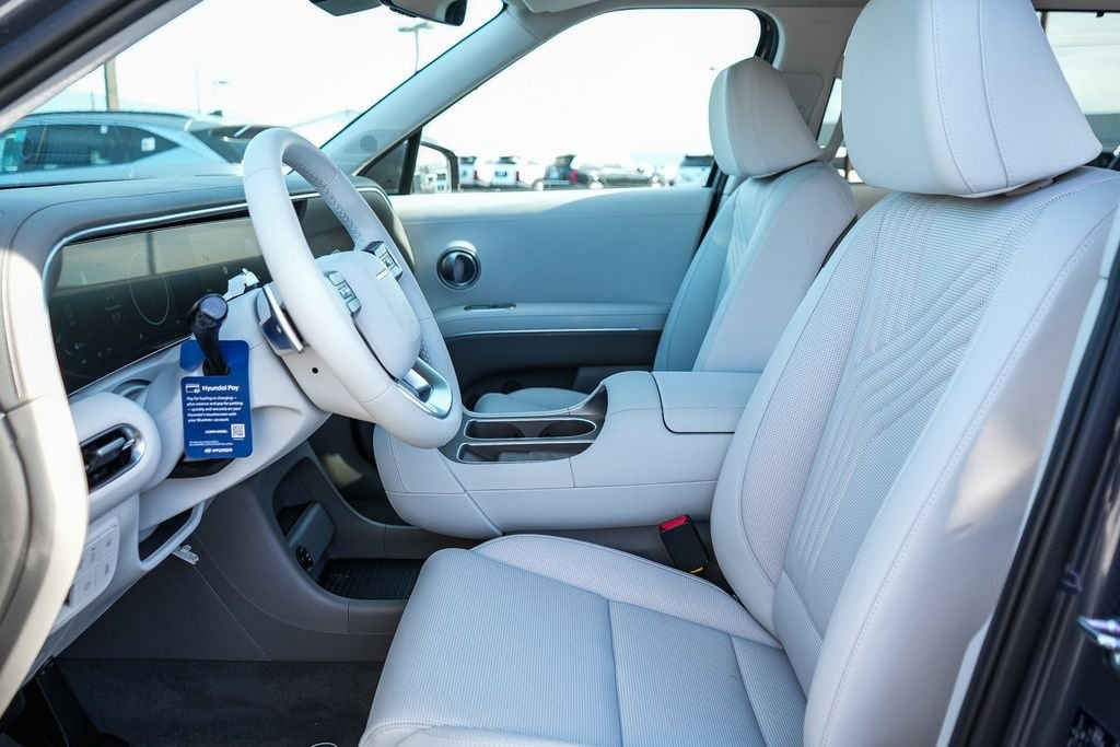New 2026 Gray Hyundai SEL Premium image 18
