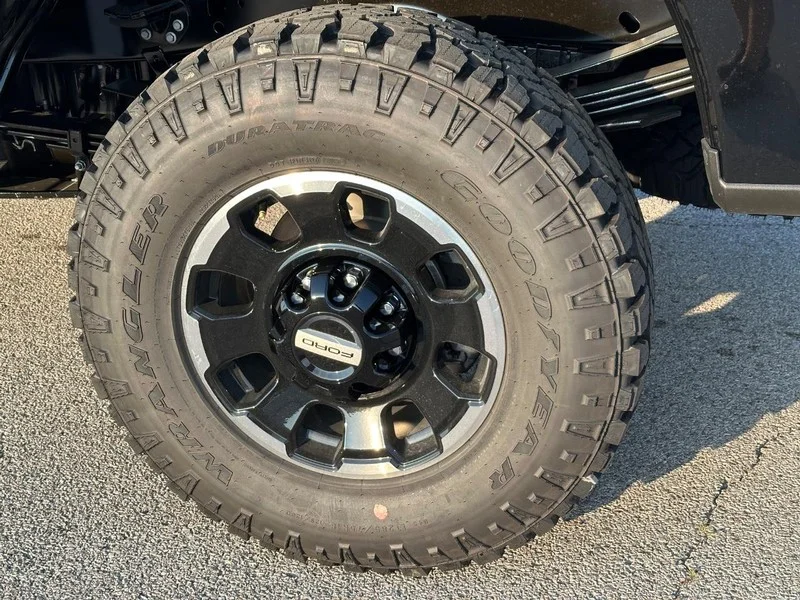 New 2027 Agate Black Metallic Ford 4WD STX image 4
