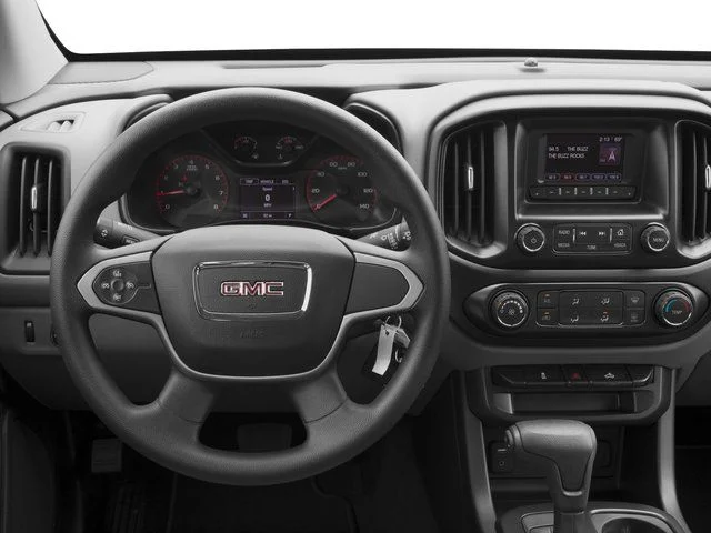 Used 2018 White GMC Base image 10