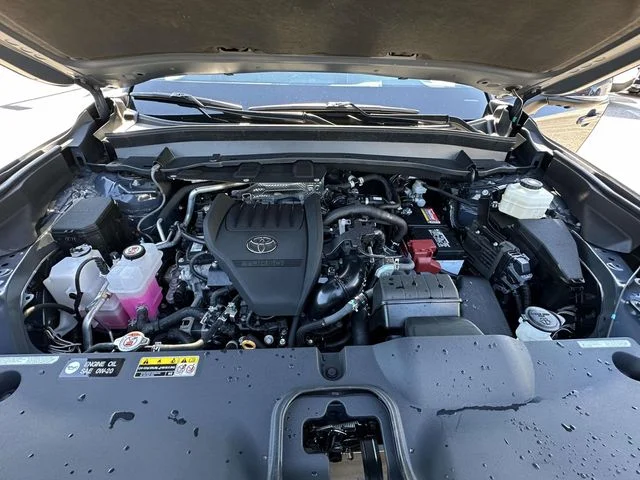 Used 2024 White Toyota Platinum image 13
