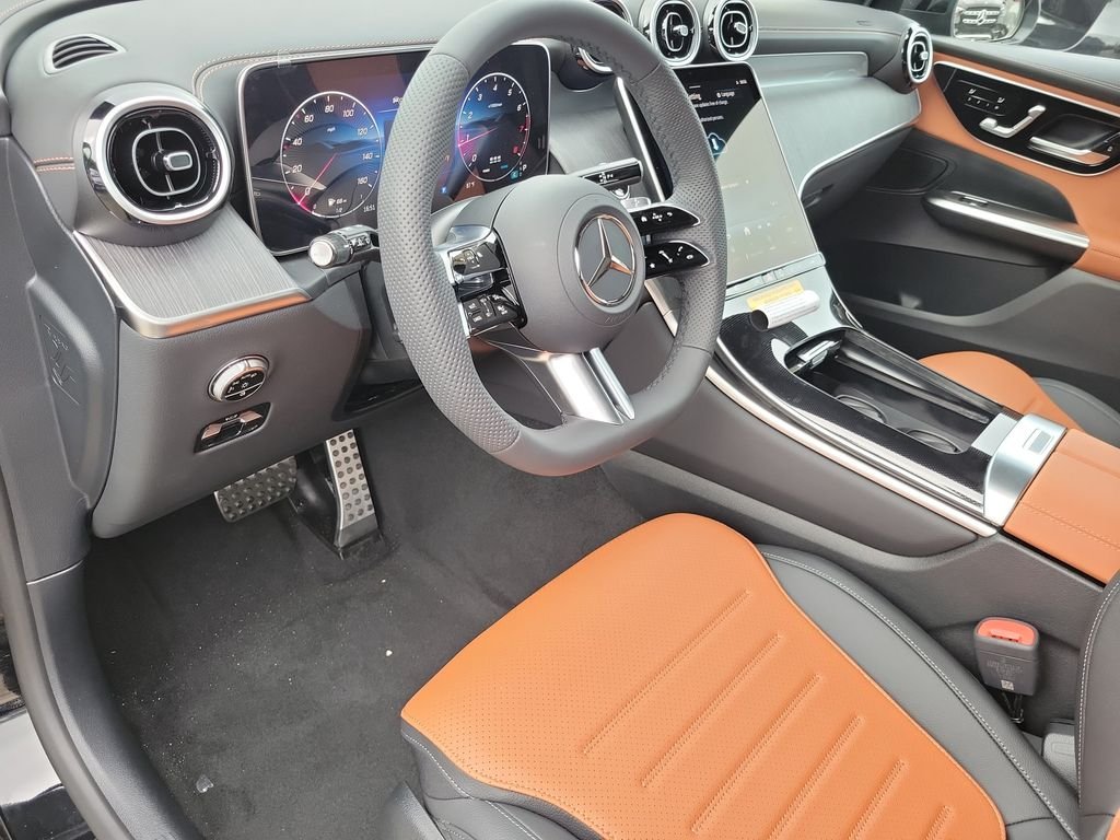 New 2027 Black Mercedes-Benz GLC 300 image 18