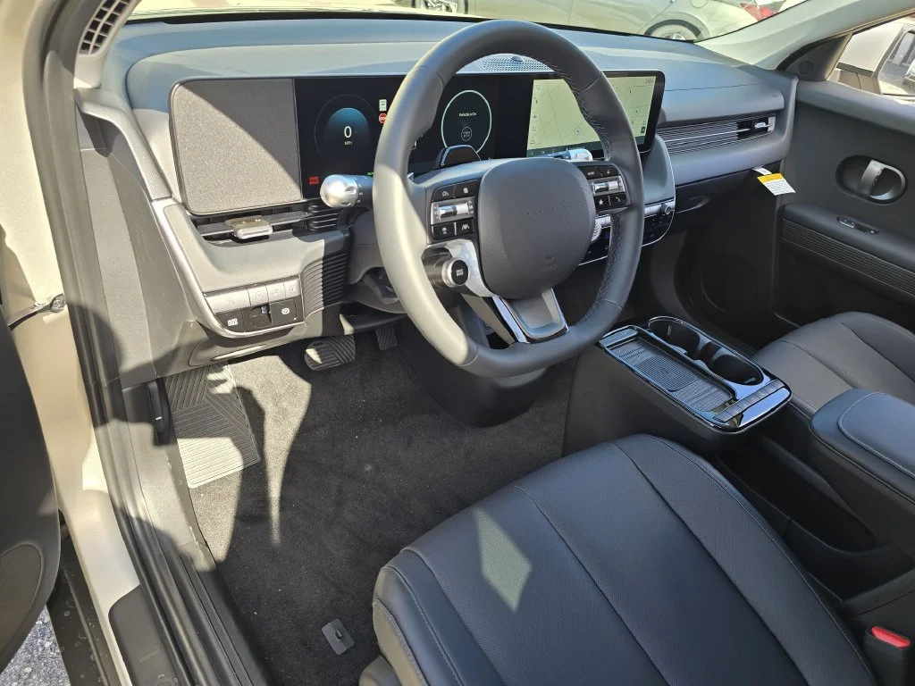 New 2027 Green Hyundai SEL image 13