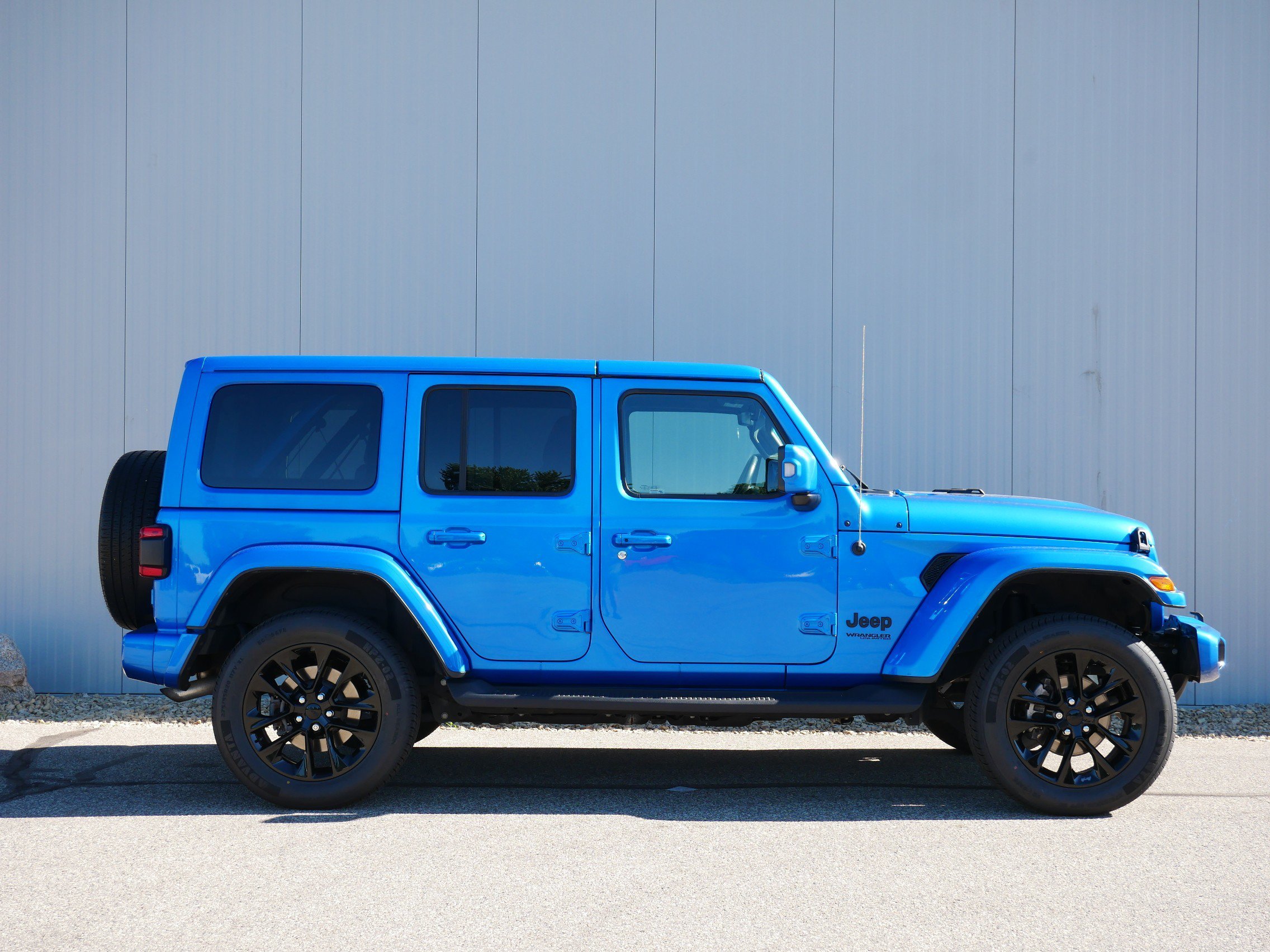 Certified Used 2022 Hydro Blue Pearlcoat Jeep Unlimited High Altitude image 6