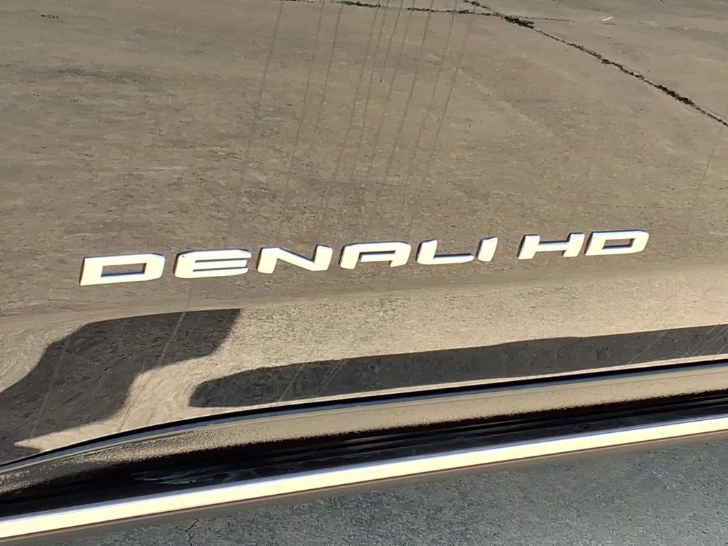 New 2026 Onyx Black GMC Denali Ultimate image 12