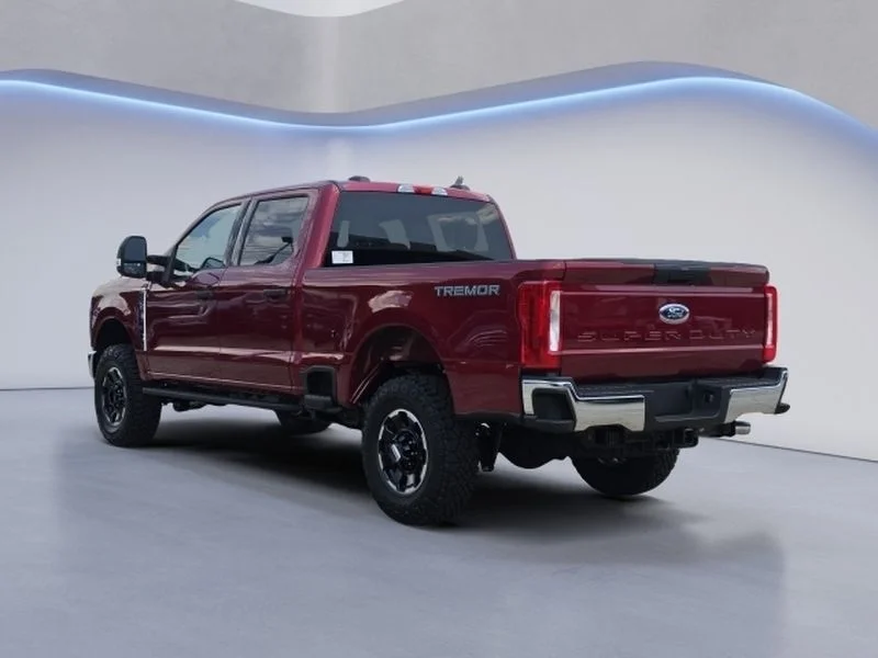 New 2026 Ruby Red Metallic Tinted Clearcoat Ford F-250® XLT image 4