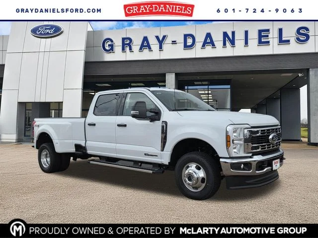 2026 Ford Super Duty F-350® XLT