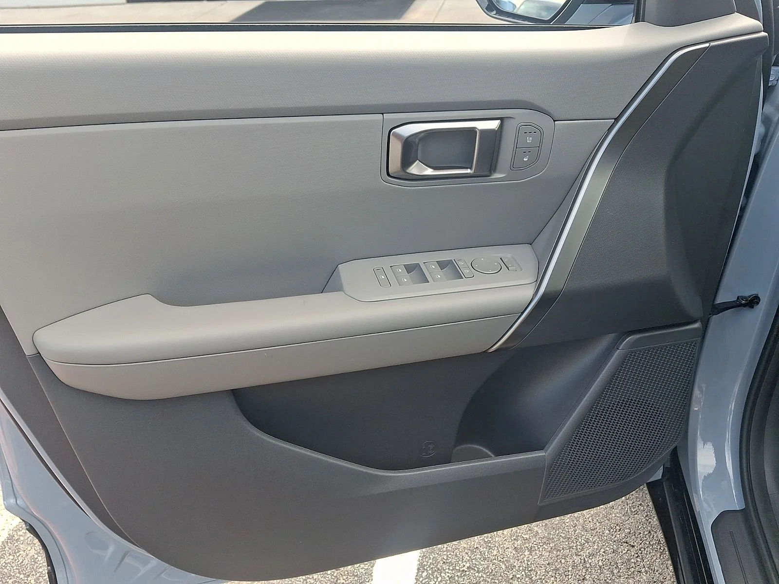 New 2027 Gray Kia X-Line S image 11