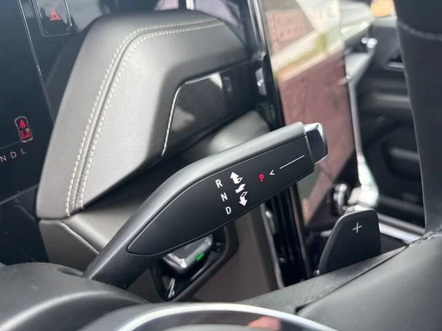 New 2026 Onyx Black GMC Elevation image 28