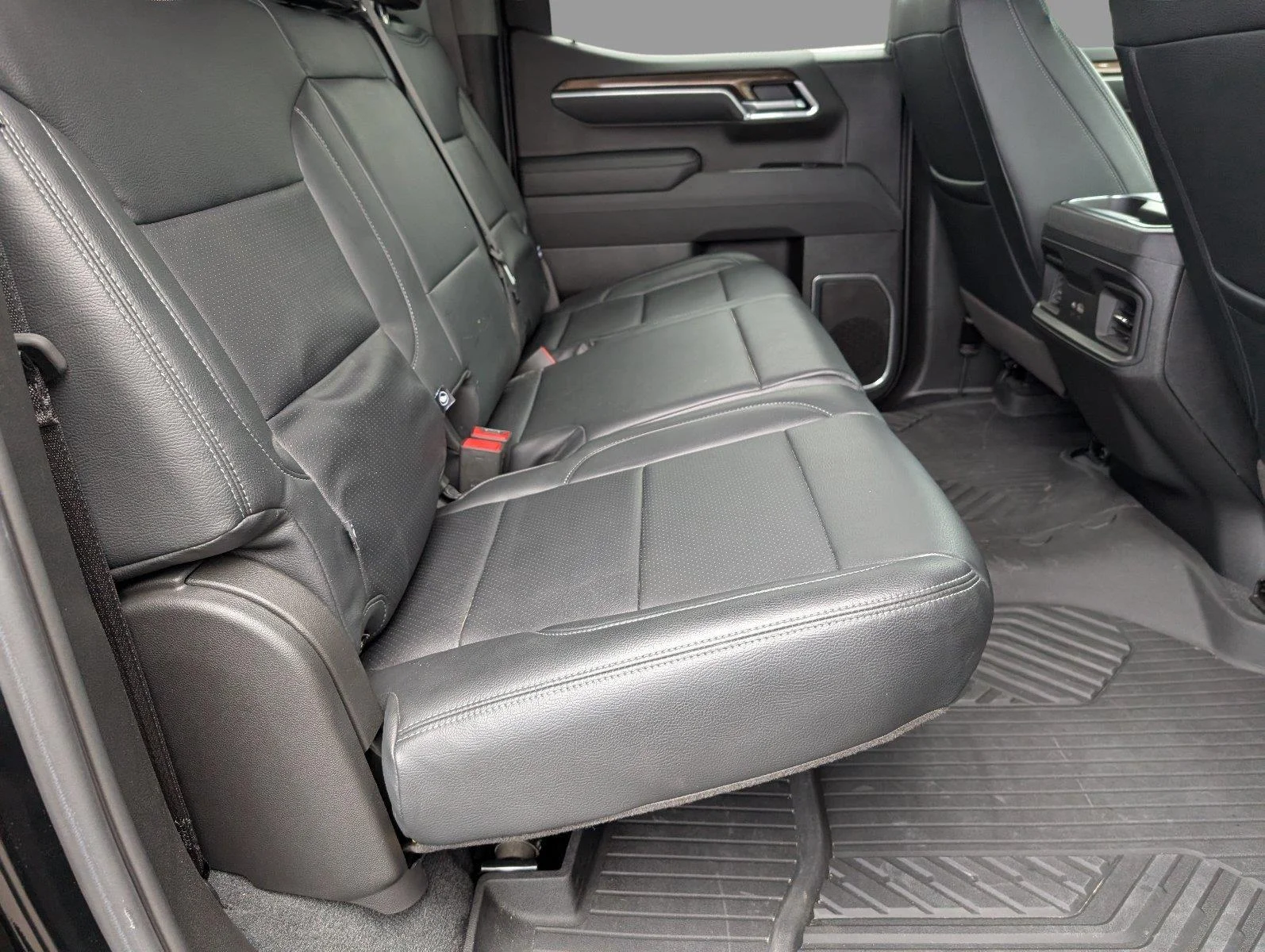 Used 2026 Black Chevrolet RST image 38