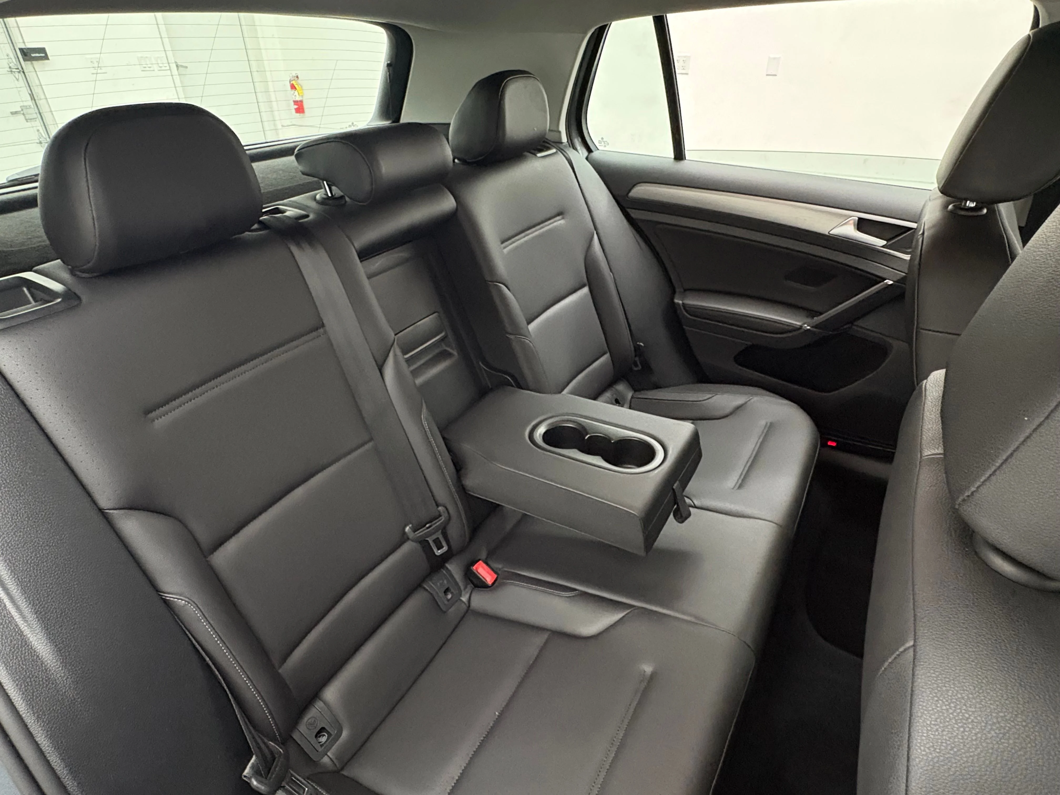 Used 2015 Platinum Gray Metallic Volkswagen TDI S 4-Door image 32